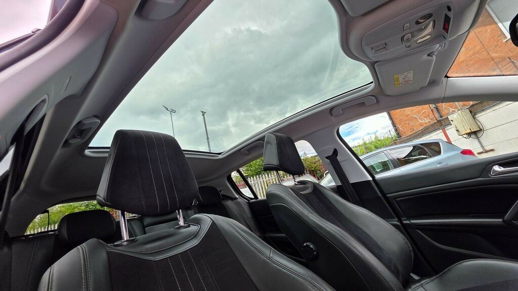 Peugeot 308 Convertible  #32