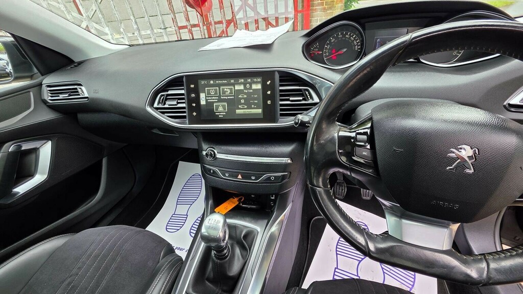 Peugeot 308 Convertible  #23