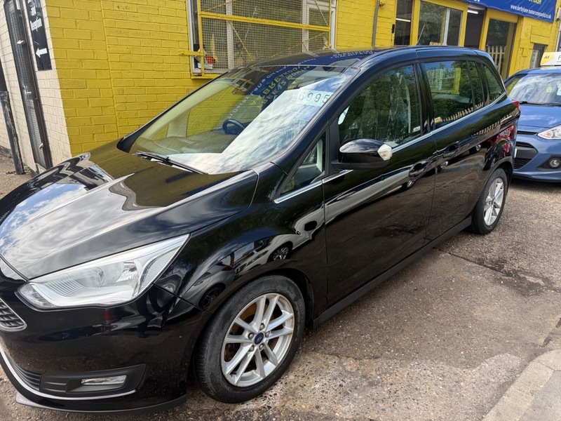 Ford Grand C-Max Grand Zetec Black #6