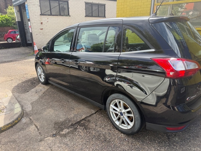 Ford Grand C-Max Grand Zetec Black #3