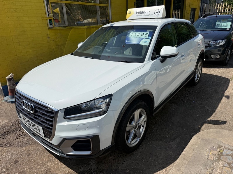 Audi Q2 Tdi Sport White #4