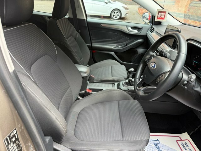 Ford Focus 1.0T Ecoboost Titanium Hatchback NY19OAS Silver #6