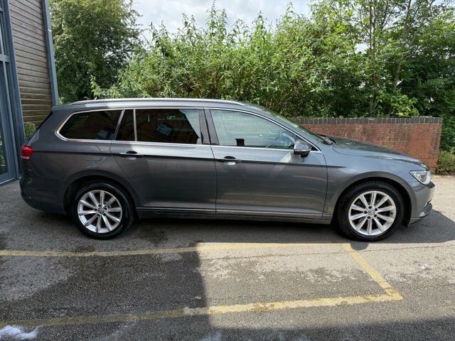 Volkswagen Passat 2.0 Tdi Bluemotion Tech Se Business Estate Die VU66FWV Grey #2