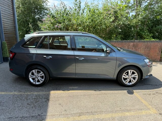 Skoda Fabia 1.0 Tsi Se Estate Euro 6 S S Grey #2