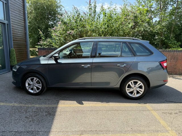 Skoda Fabia 1.0 Tsi Se Estate Euro 6 S S Grey #4