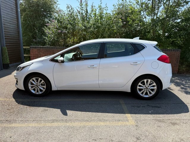 Kia Ceed 1.6 Gdi 2 Hatchback Euro 6 S S White #4
