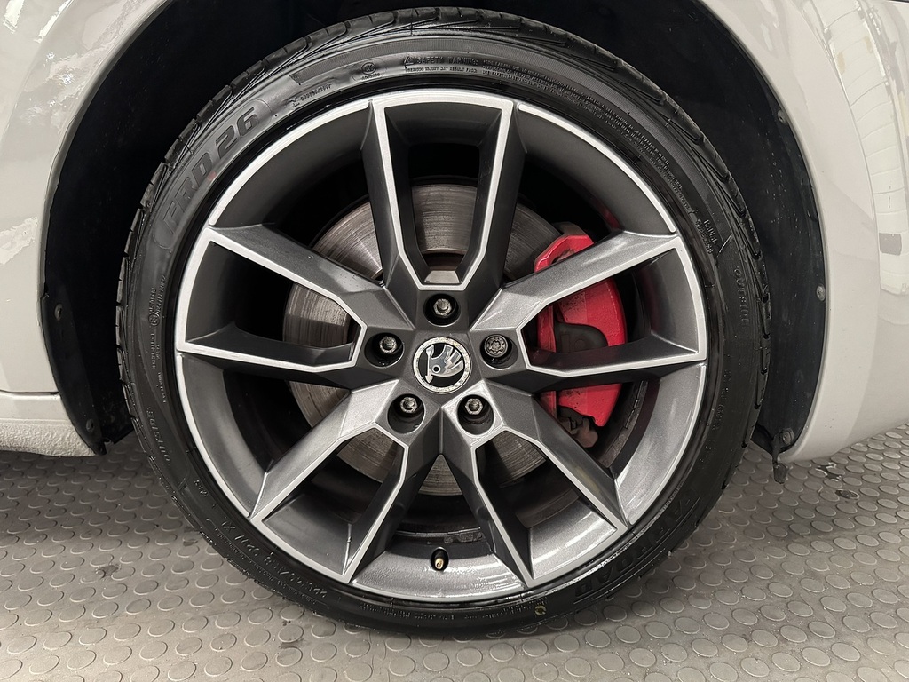 Skoda Octavia 2.0 Tdi Vrs Estate Dsg Euro 5 Ss 18 Grey #4
