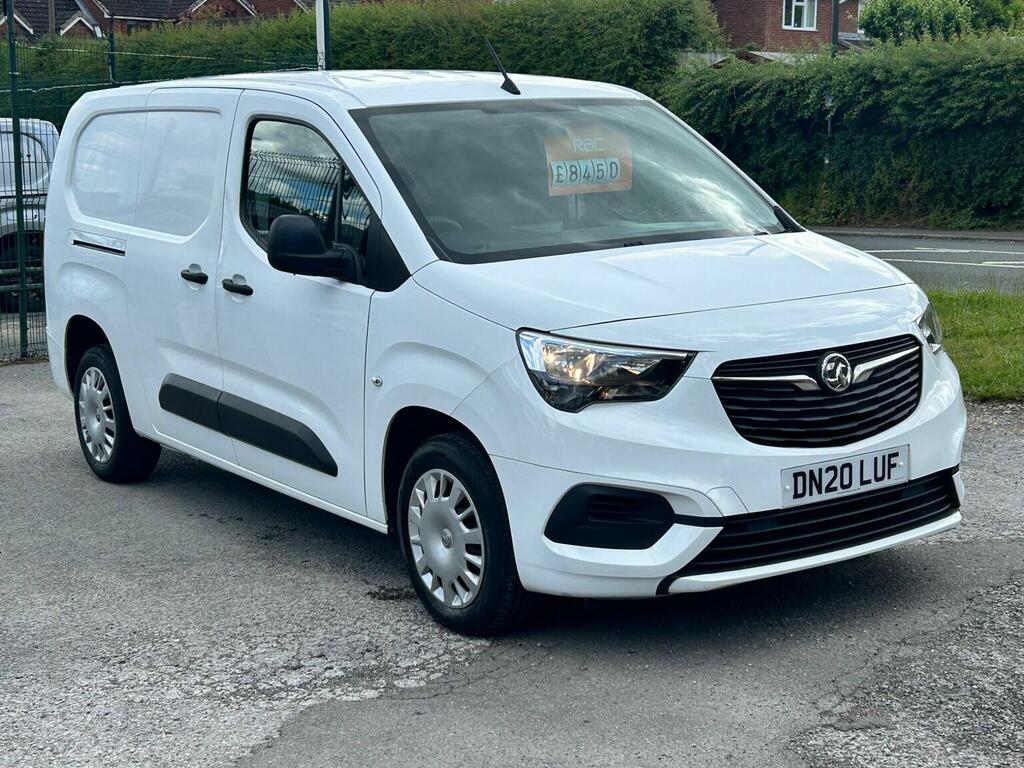 Vauxhall Combo 1.5 Turbo D 2300 Sportive L2 H1 Euro 6 Ss White #3