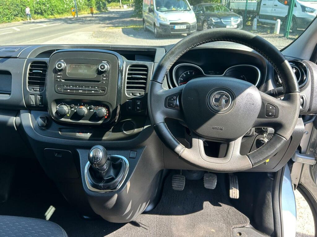 Vauxhall Vivaro 1.6L Null White #14