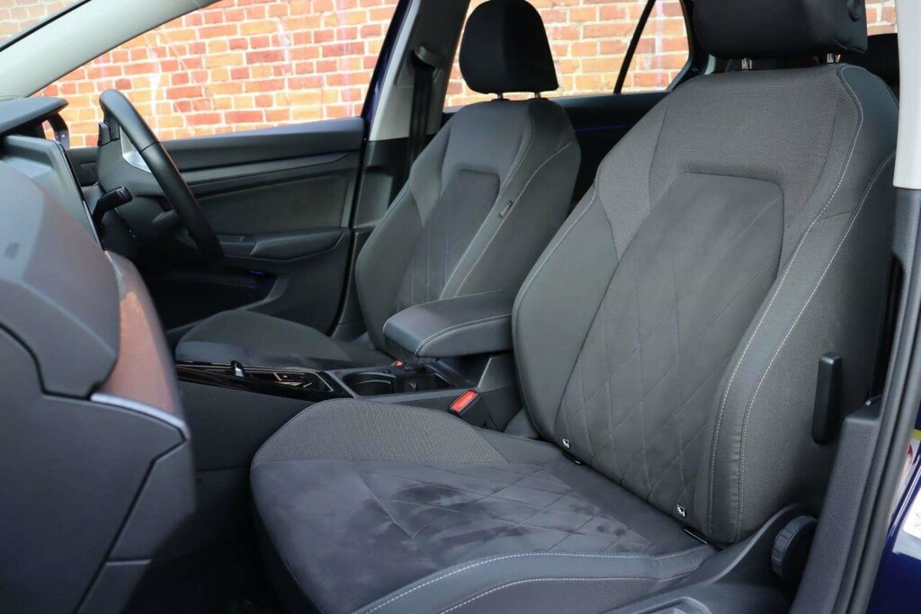 Volkswagen e-Golf 13Kwh Style Hatchback Plug-in Hybrid Dsg Eu FL23PGY Blue #3