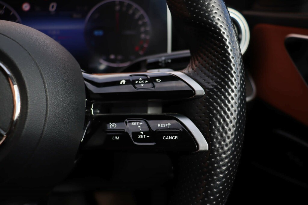 Mercedes-Benz 300 C E Amg Line  #23