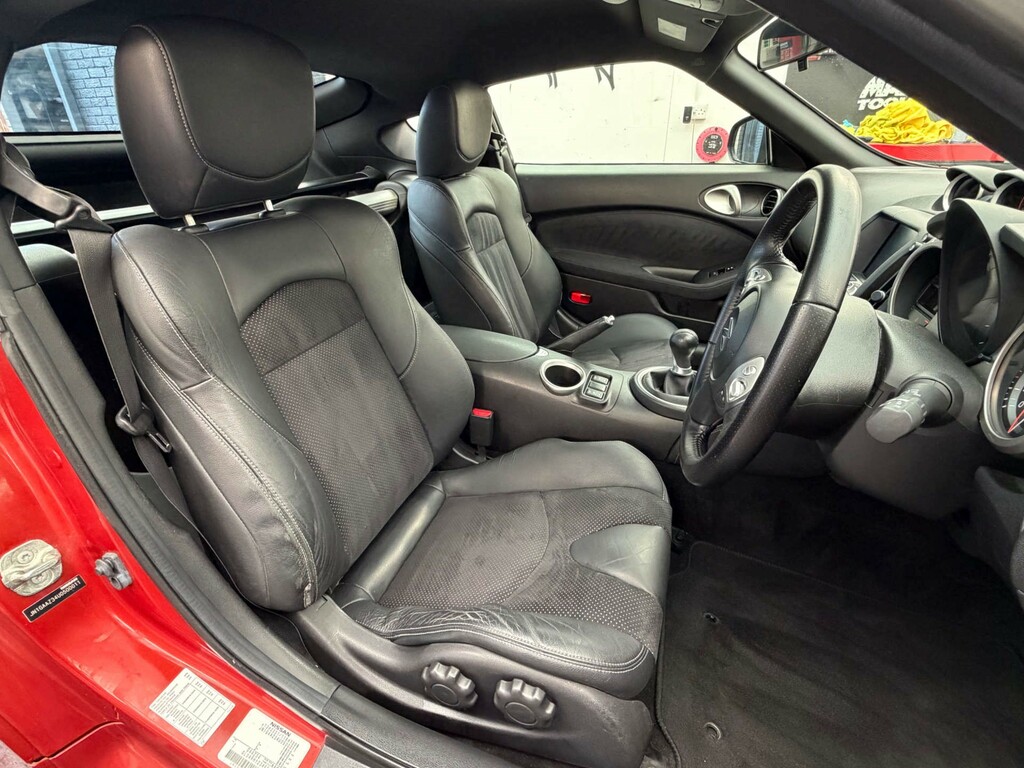 Nissan 370Z Gt V6  #4