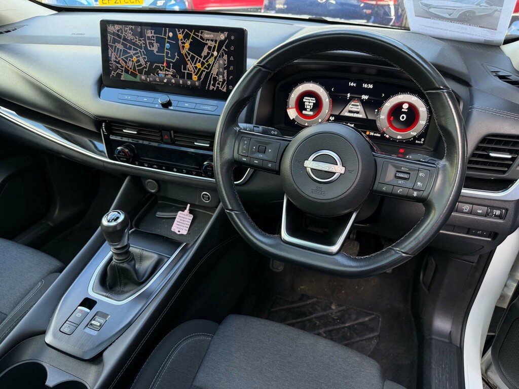 Nissan Qashqai N-connecta Dig-t Mhev LL72WGO #4