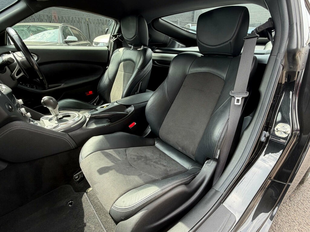 Nissan 370Z Gt V6  #4
