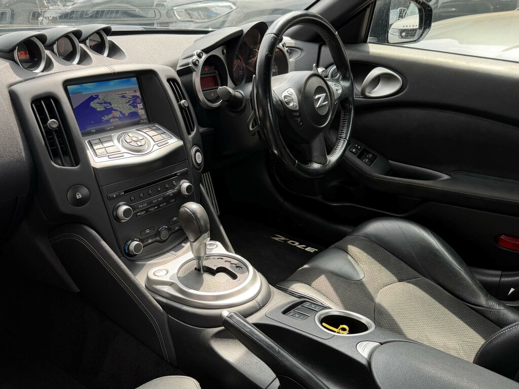 Nissan 370Z Gt V6  #2