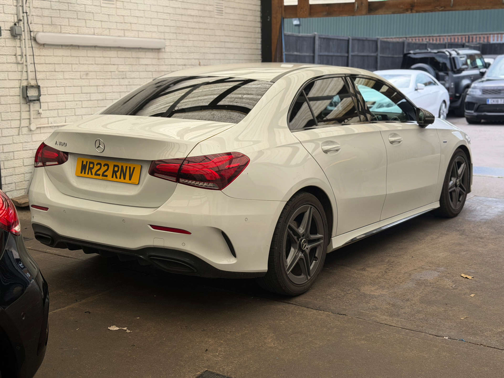 Mercedes-Benz A Class Amg Line Edition Executive WR22RNV #4