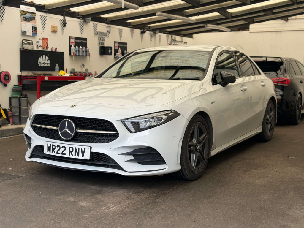 Mercedes-Benz A Class Amg Line Edition Executive WR22RNV #3