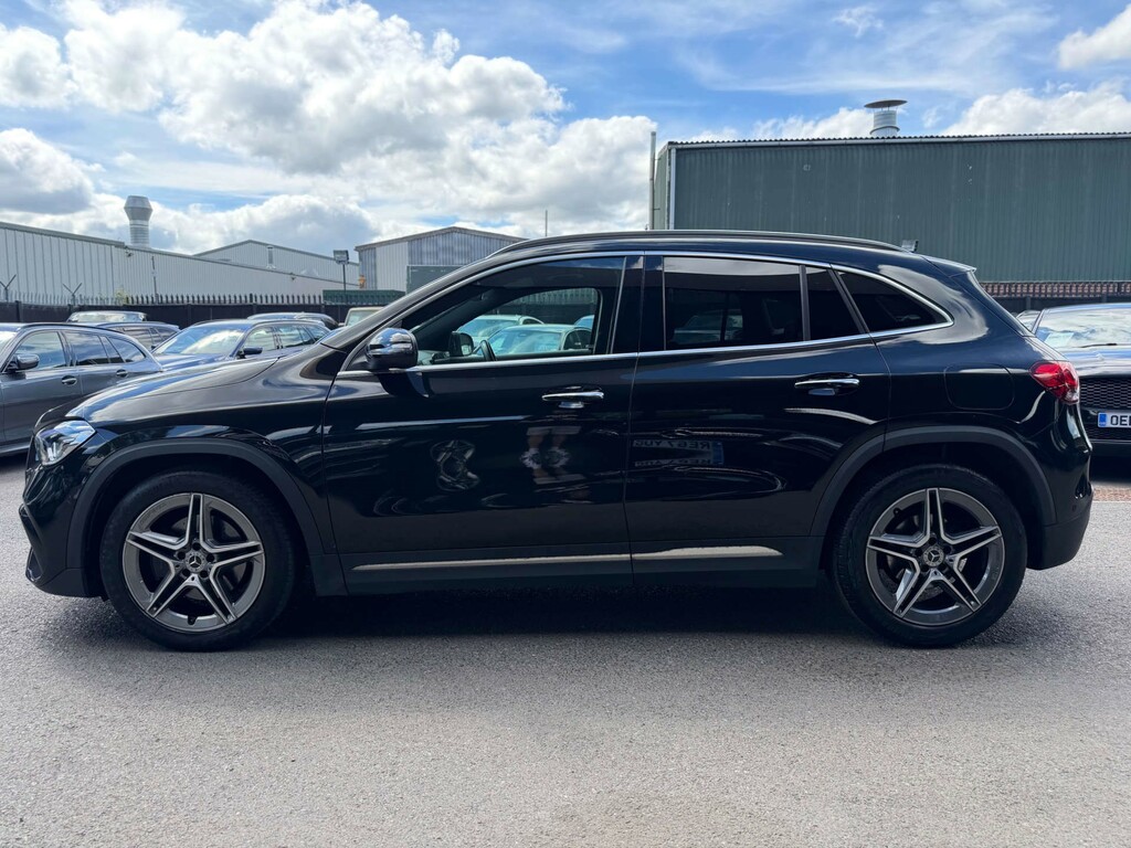 Mercedes-Benz GLA Class Amg Line Premium #6