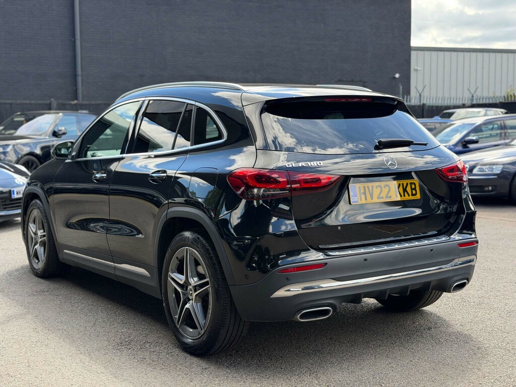 Mercedes-Benz GLA Class Amg Line Premium #5