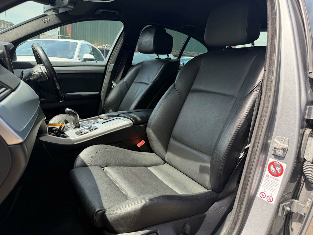 BMW 5 Series 530D Se Blue #24