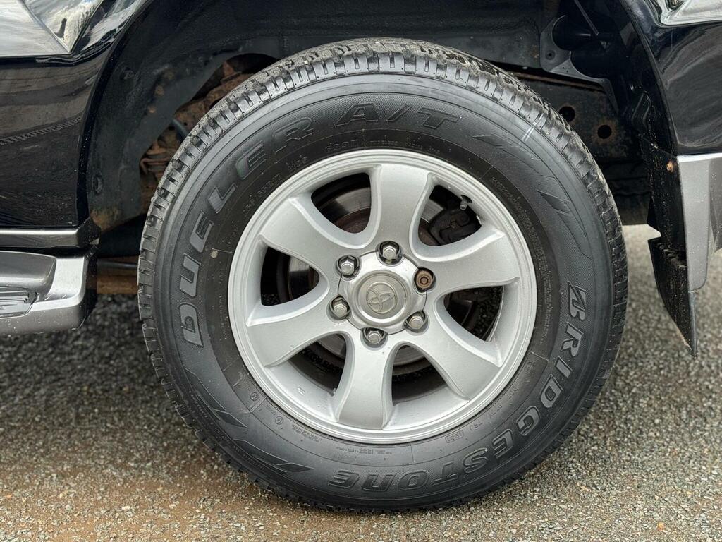 Toyota Land Cruiser Invincible D-4d 8 Str Grey #32