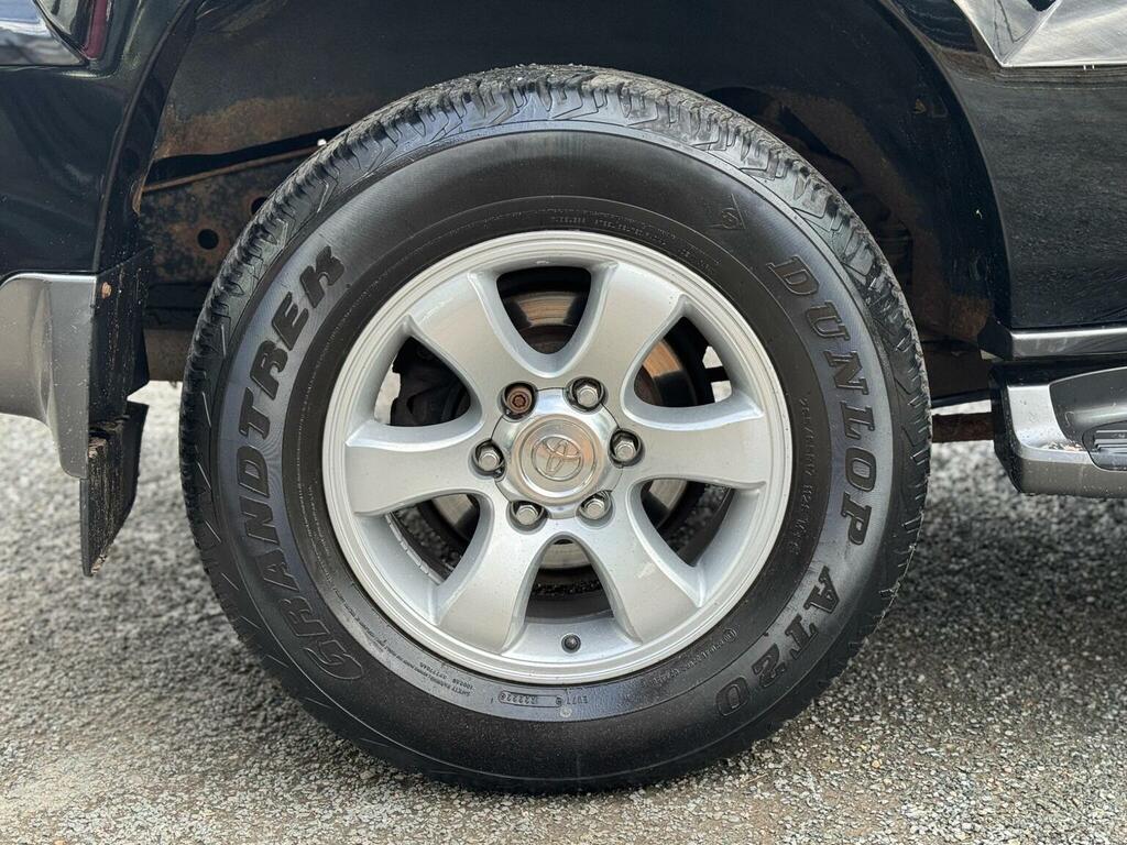 Toyota Land Cruiser Invincible D-4d 8 Str Grey #33