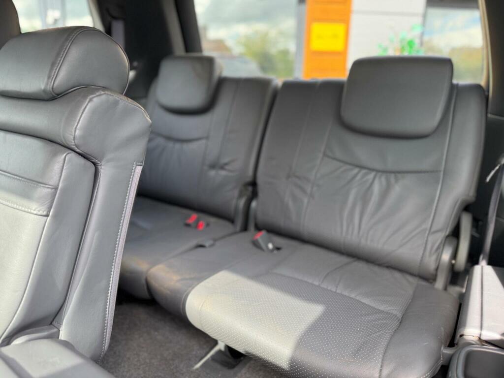 Toyota Land Cruiser Invincible D-4d 8 Str Grey #17