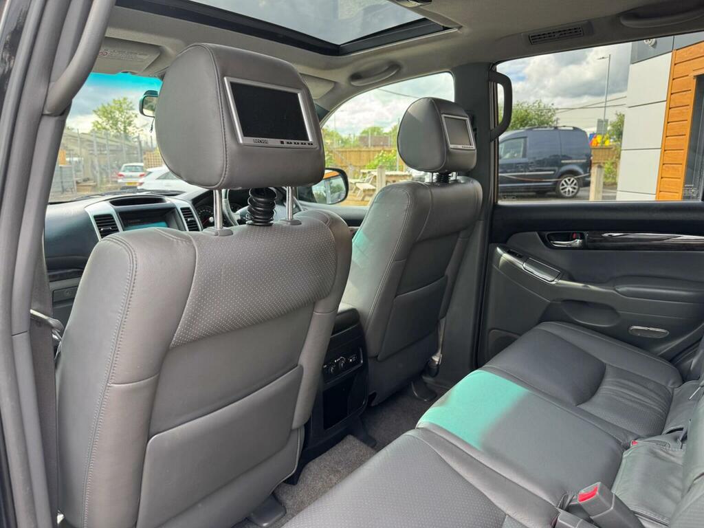 Toyota Land Cruiser Invincible D-4d 8 Str Grey #14