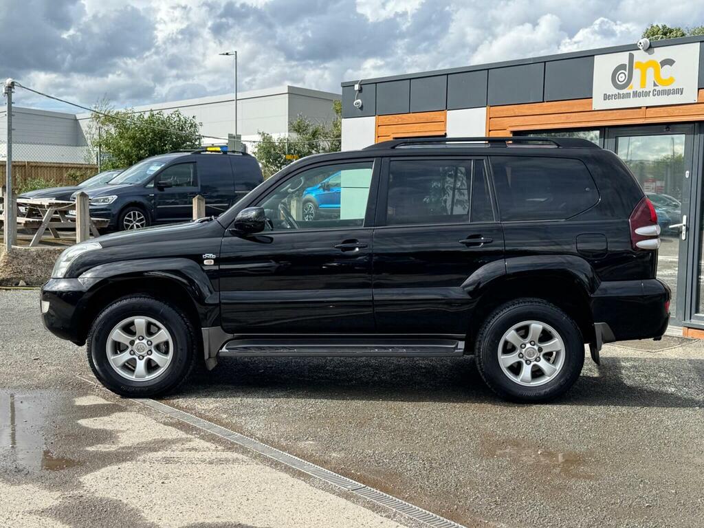 Toyota Land Cruiser 3.0 D-4d Invincible Black #2