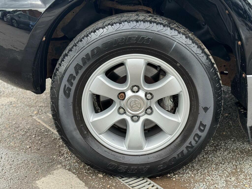 Toyota Land Cruiser Invincible D-4d 8 Str Grey #35