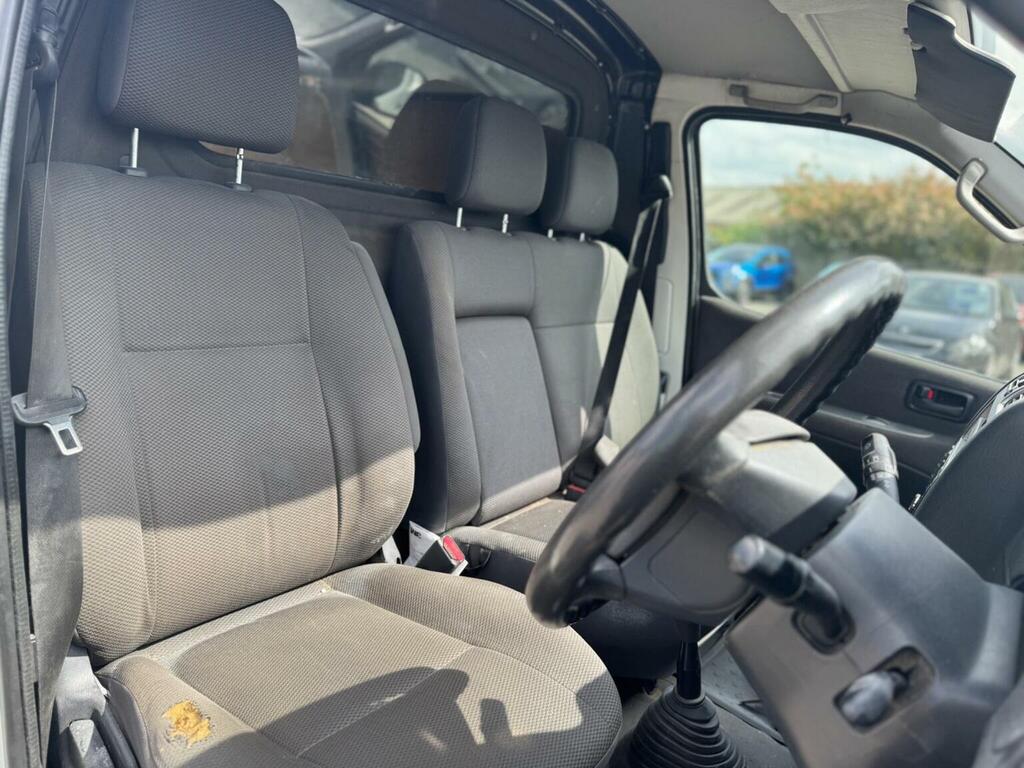 Toyota HiAce 280 Van 2.5 D-4d 95Hp Ac Black #10