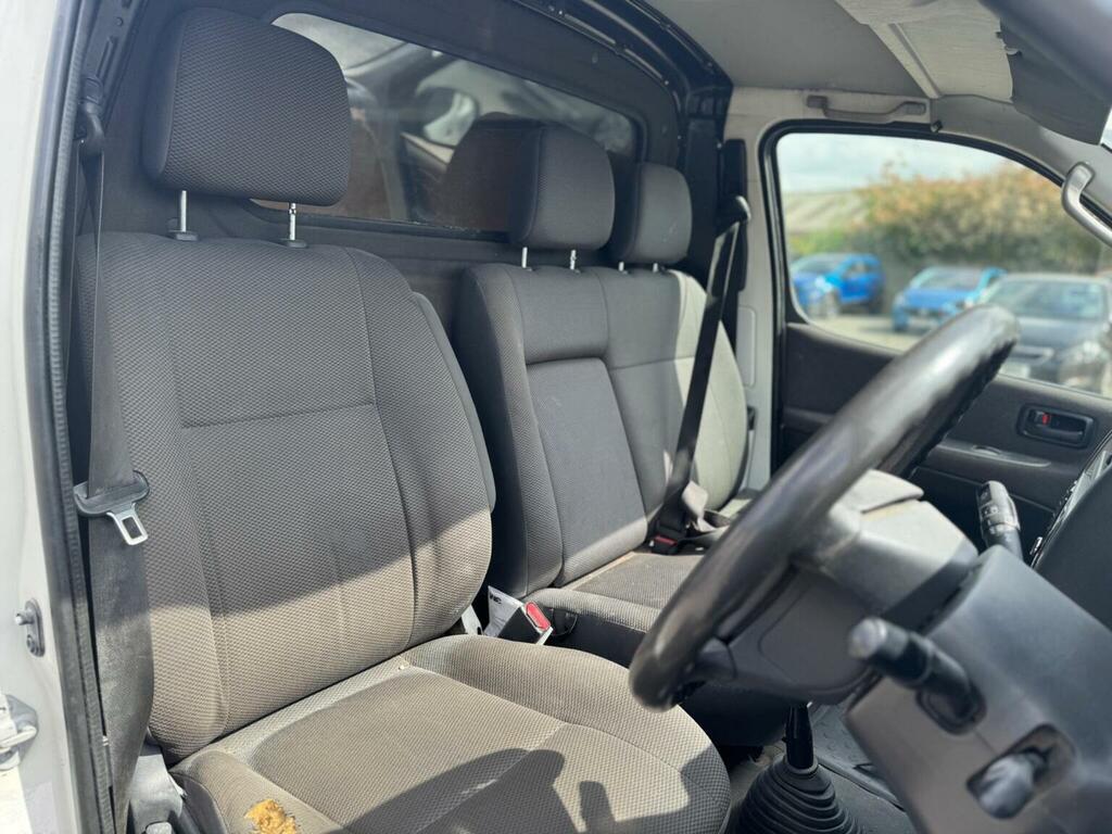 Toyota HiAce 280 Van 2.5 D-4d 95Hp Ac Black #9