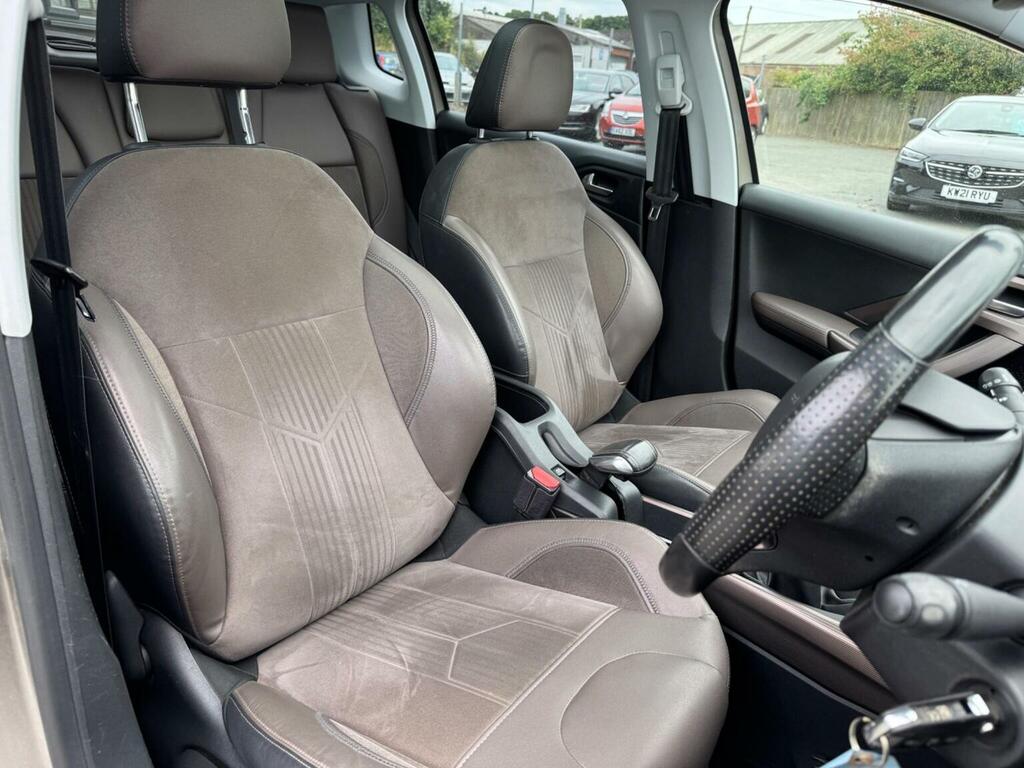 Peugeot 2008 1.6 E-hdi Feline Euro 5 Ss Calima Grey #2