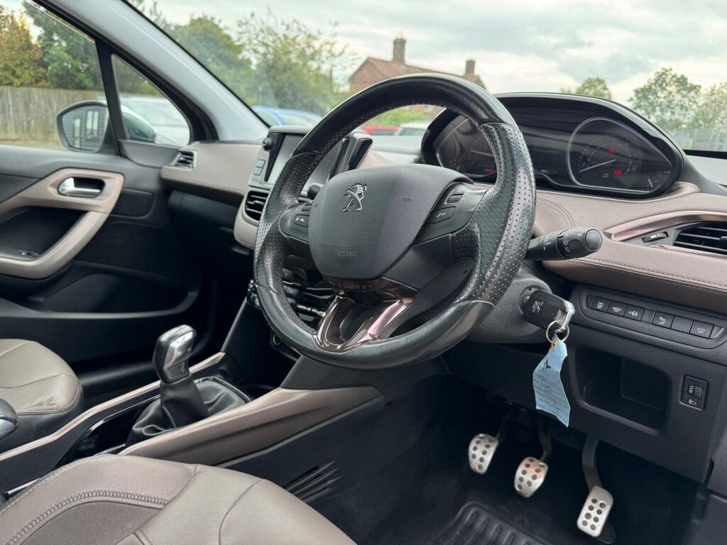 Peugeot 2008 1.6 E-hdi Feline Euro 5 Ss Calima Grey #3