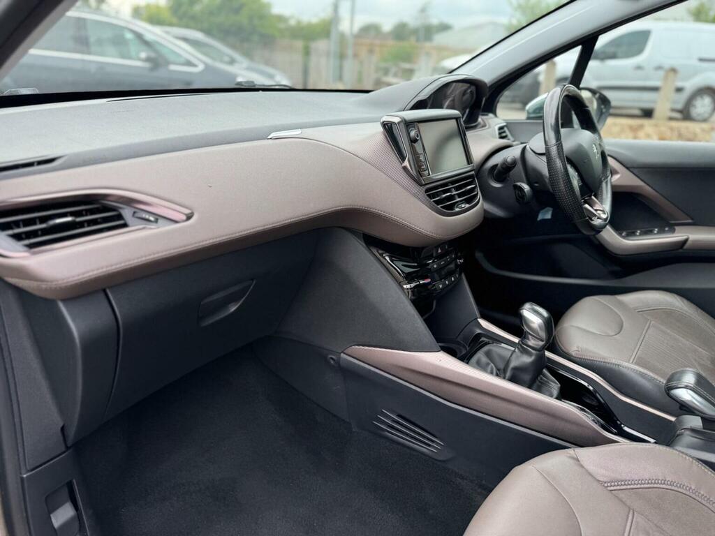 Peugeot 2008 1.6 E-hdi Feline Euro 5 Ss Calima Grey #5