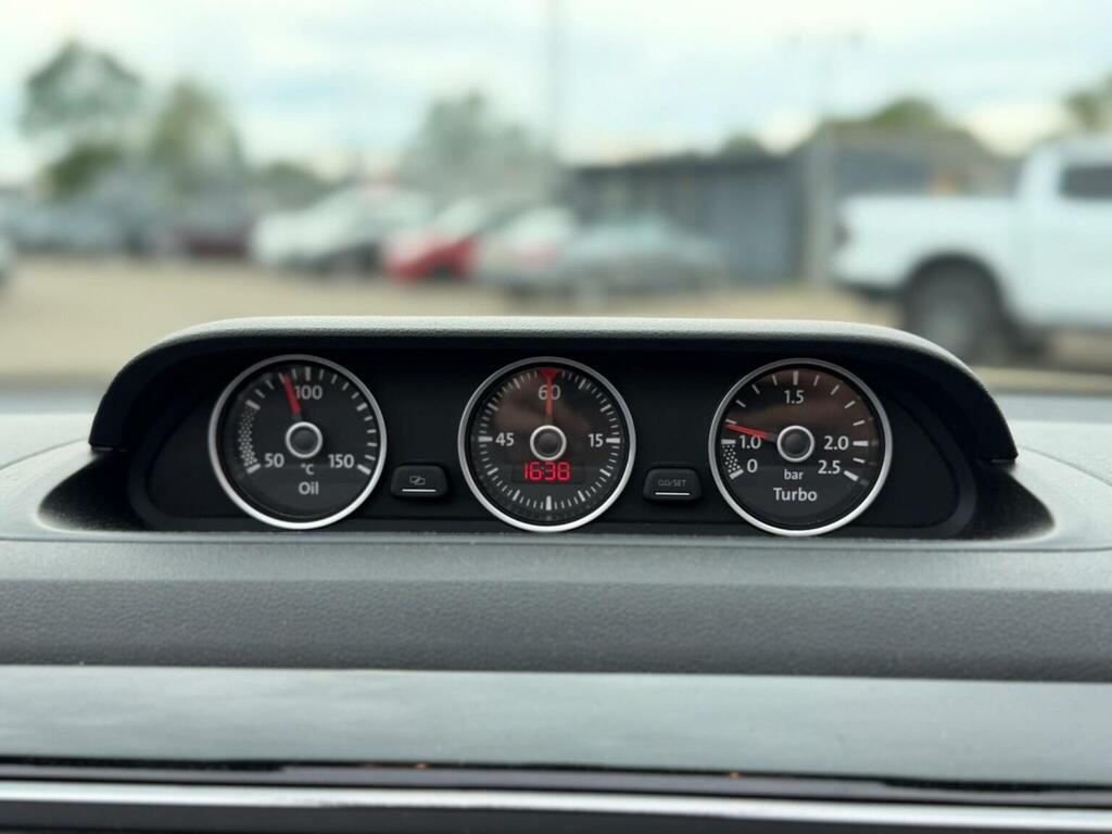 Volkswagen Beetle 60S Edition 2.0 Tdi 6X Services, Leather Heated White #20