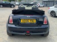 Mini Convertible 1.6 Cooper Blue #31
