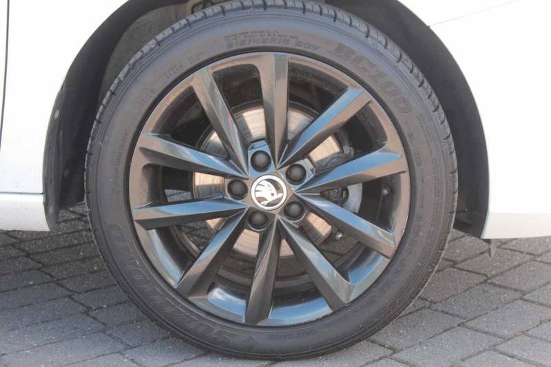 Skoda Fabia 1.0 Mpi Colour Edition - 2020 20 AY20ZNR White #5