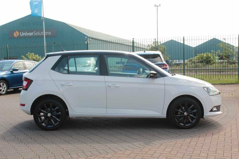 Skoda Fabia 1.0 Mpi Colour Edition - 2020 20 AY20ZNR White #4