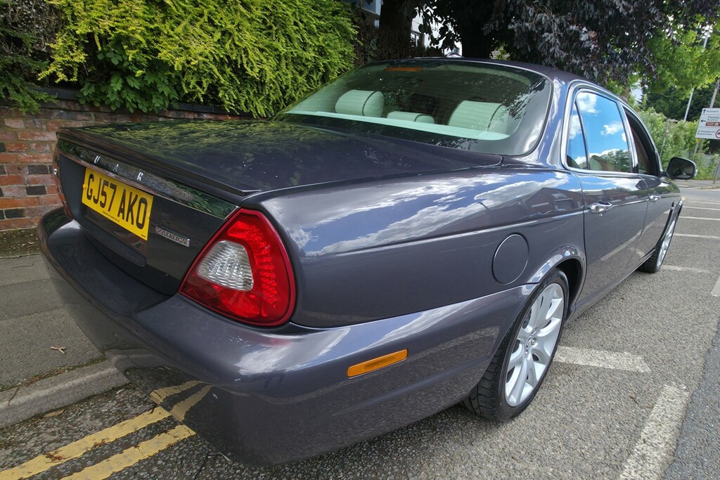 Jaguar XJ Saloon Black #17