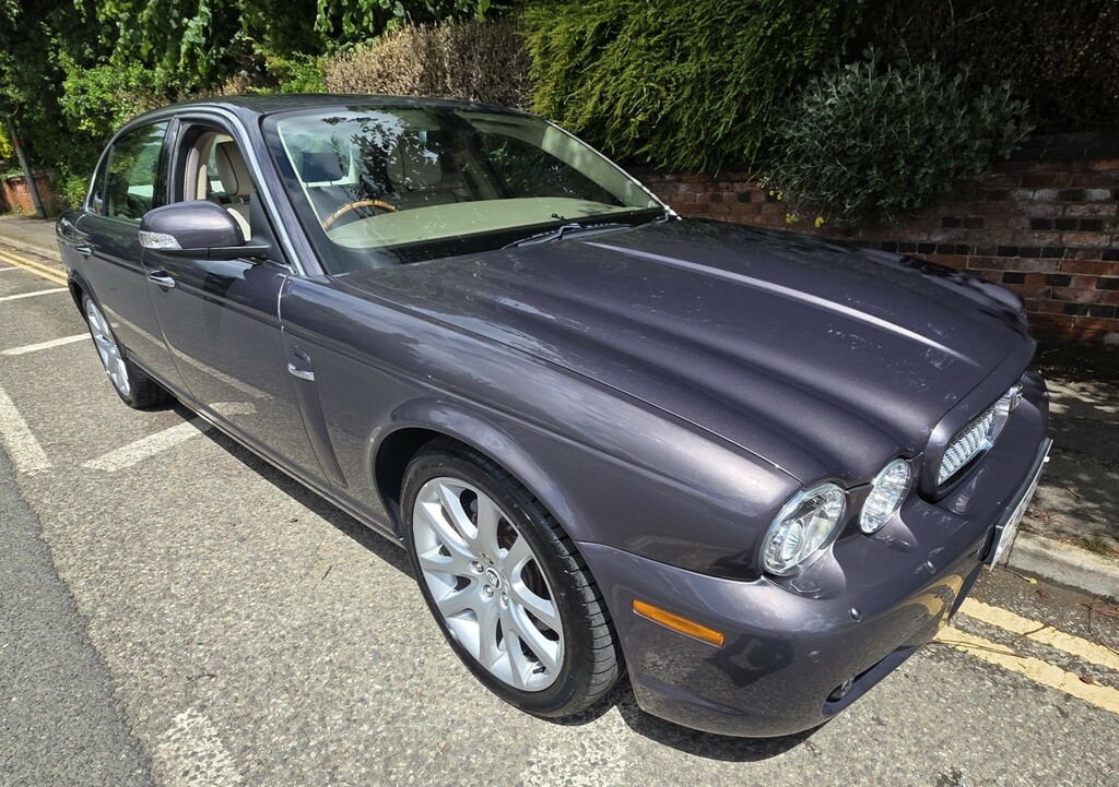 Jaguar XJ Saloon Black #14