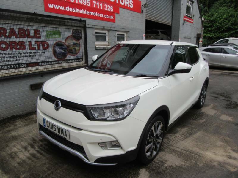 SsangYong Tivoli 1.6 D Elx White #2