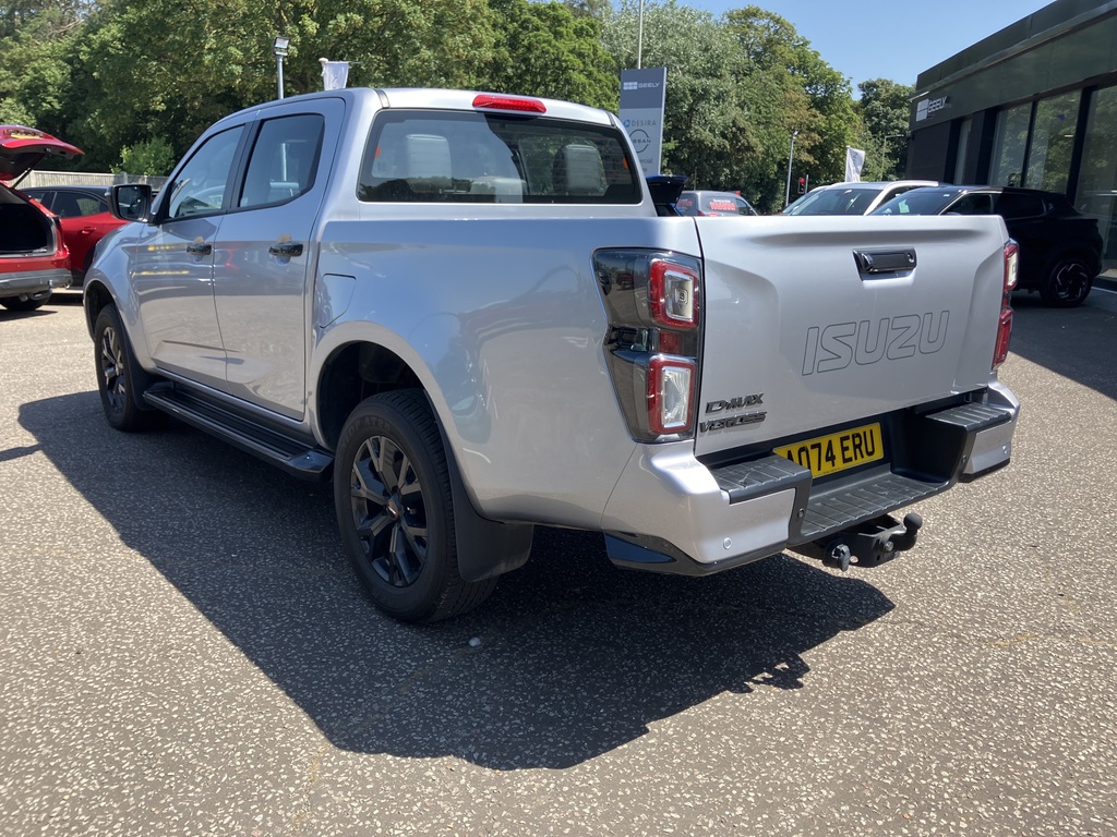 Isuzu D-Max 1.9 V-cross Double Cab 4X4 AO74ERU Silver #4