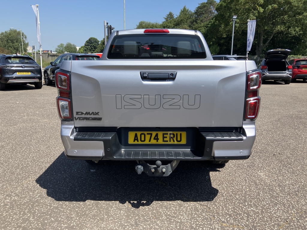 Isuzu D-Max 1.9 V-cross Double Cab 4X4 AO74ERU Silver #5