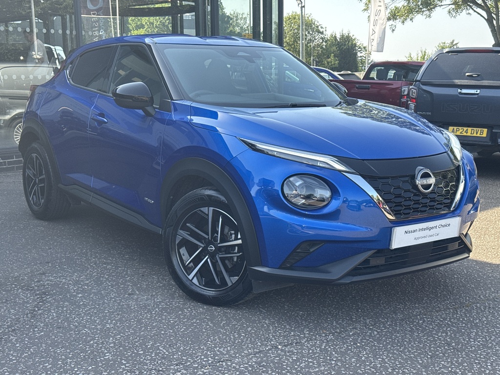 Nissan Juke 1.6 Hybrid N-connecta Blue
