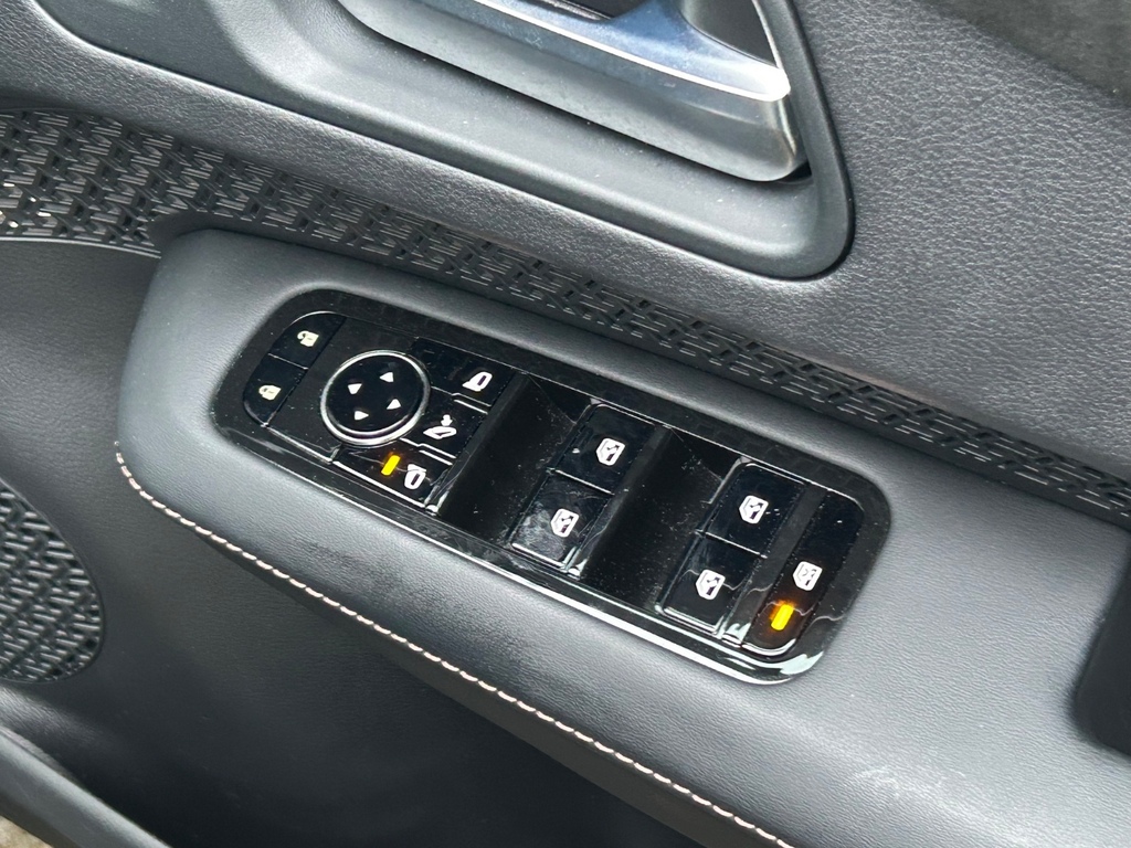 Nissan Ariya 160Kw Evolve 63Kwh AO75XTE Black #6