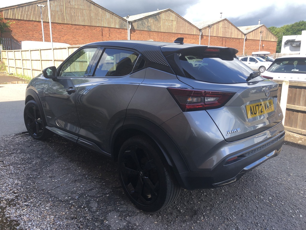 Nissan Juke 1.6 Hybrid Premiere Edition AU72VMV Black #2