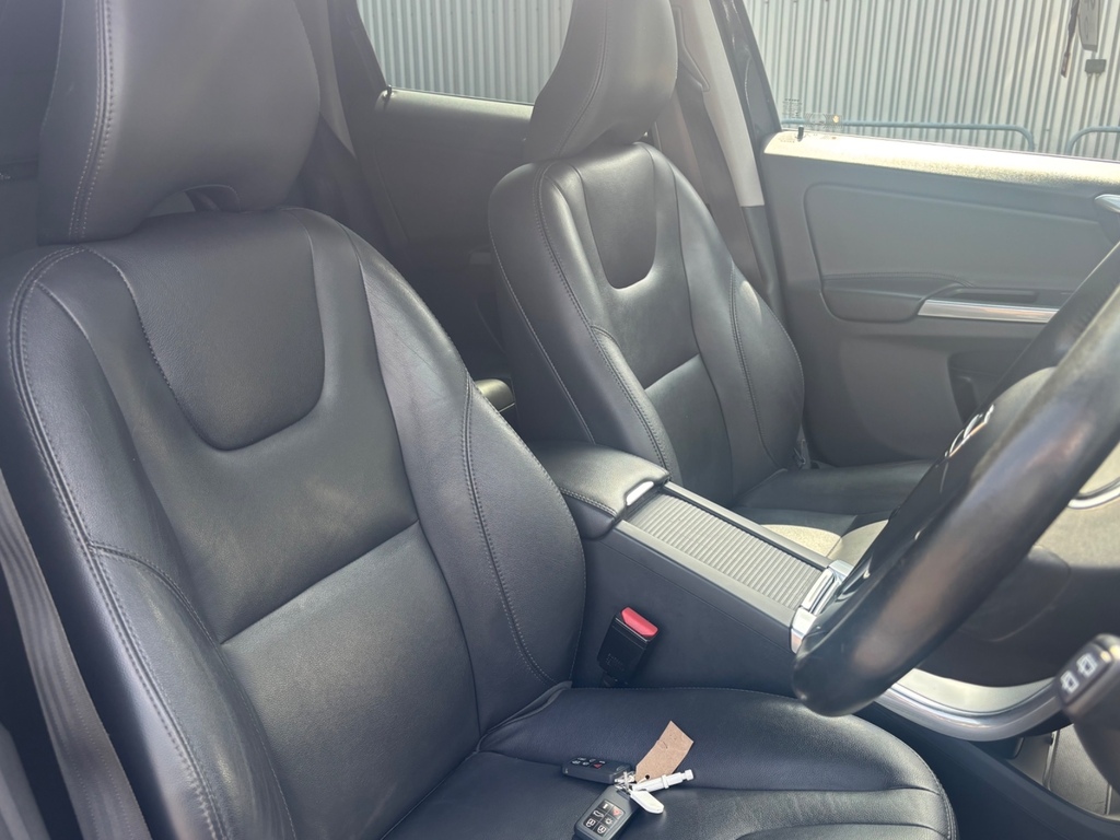 Volvo XC60 D4 190 Se Lux Nav Awd Estate AO17NUX Grey #5