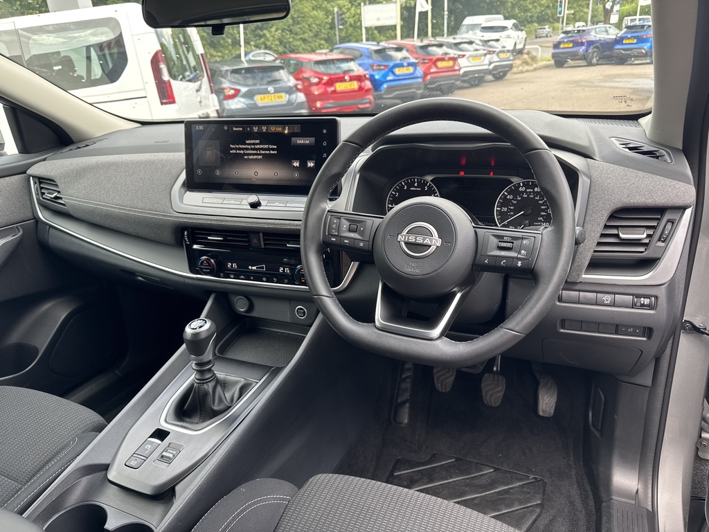Nissan Qashqai 1.3 Dig-t Mh Acenta Premium ST74FVD Silver #3