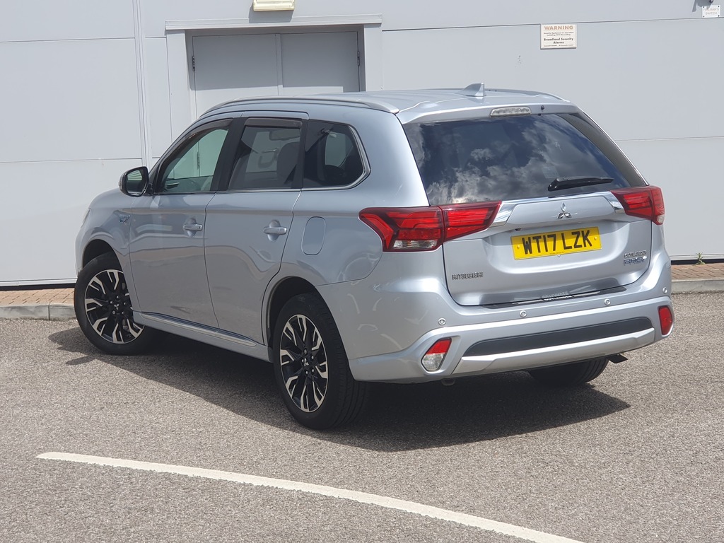 Mitsubishi Outlander 2.0 Phev Gx4hs Estate Silver #2